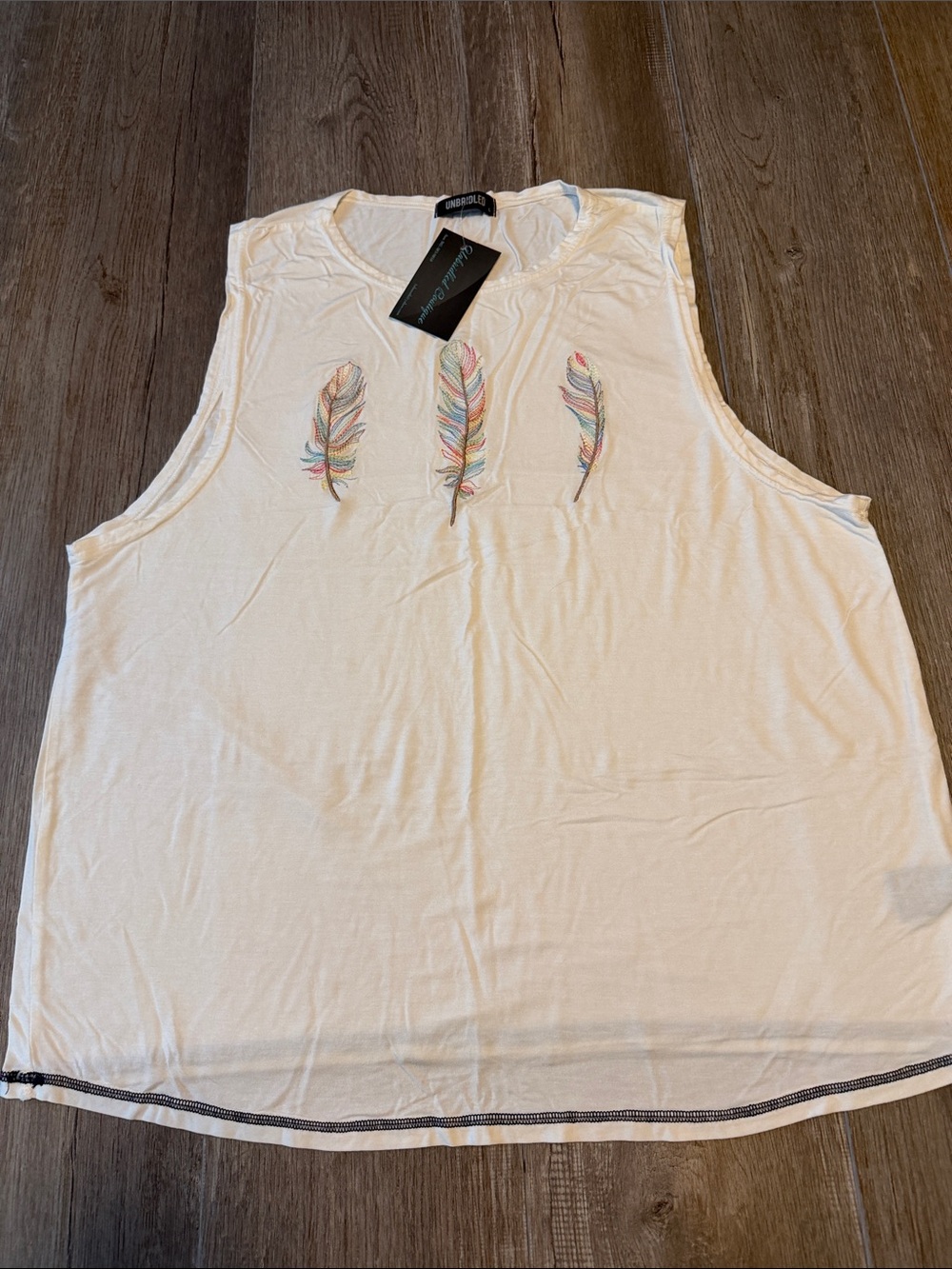 Unbridled White Feather Graphic Tank Top